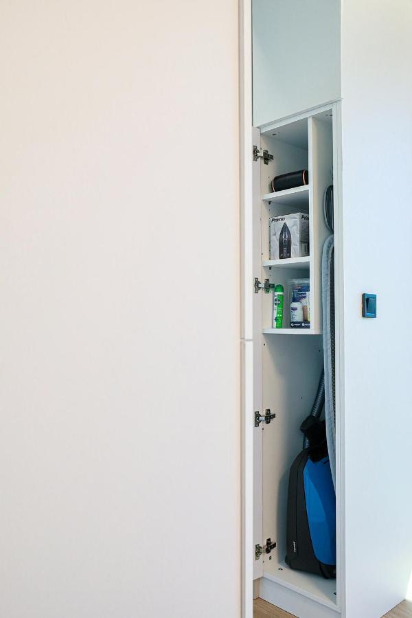 The First Key Luxury & Small Apartment In The Center Of 잰티 외부 사진
