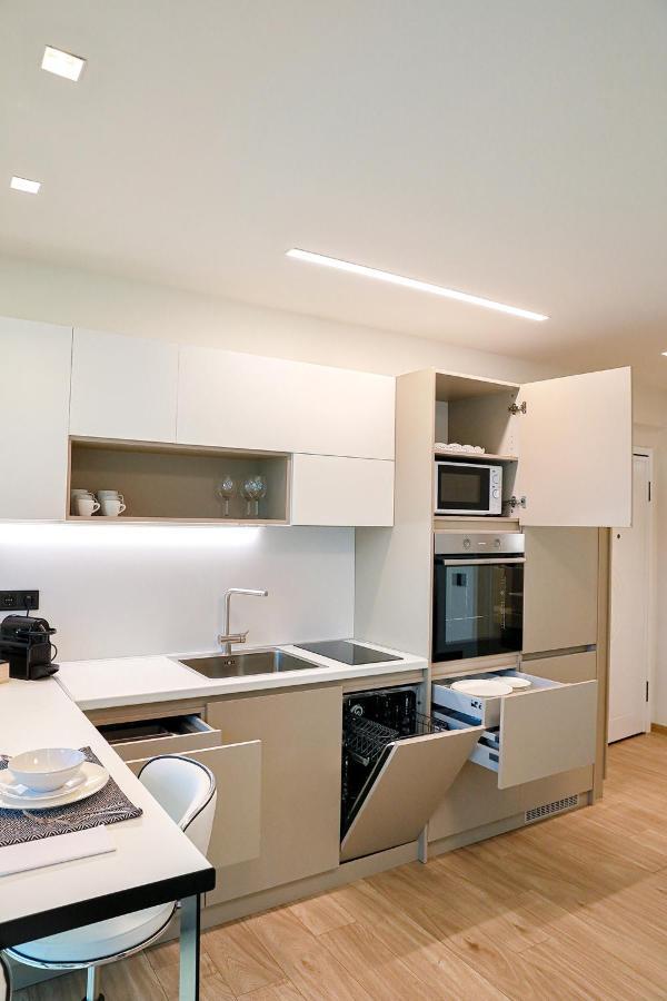 The First Key Luxury & Small Apartment In The Center Of 잰티 외부 사진