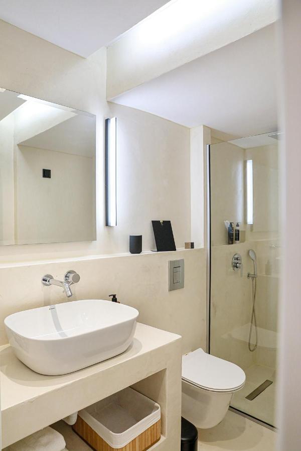 The First Key Luxury & Small Apartment In The Center Of 잰티 외부 사진