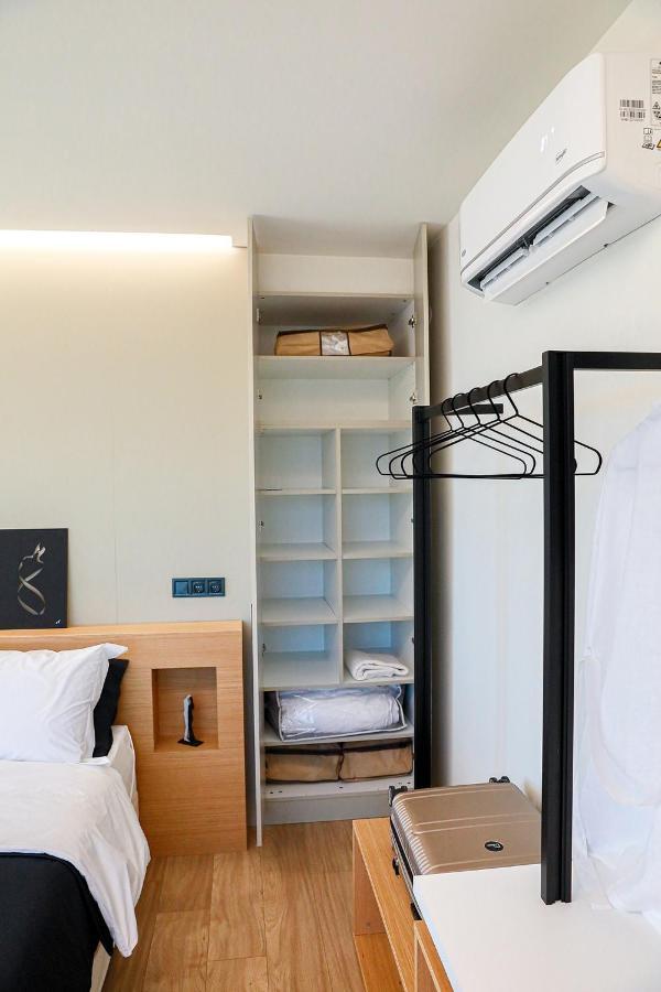 The First Key Luxury & Small Apartment In The Center Of 잰티 외부 사진